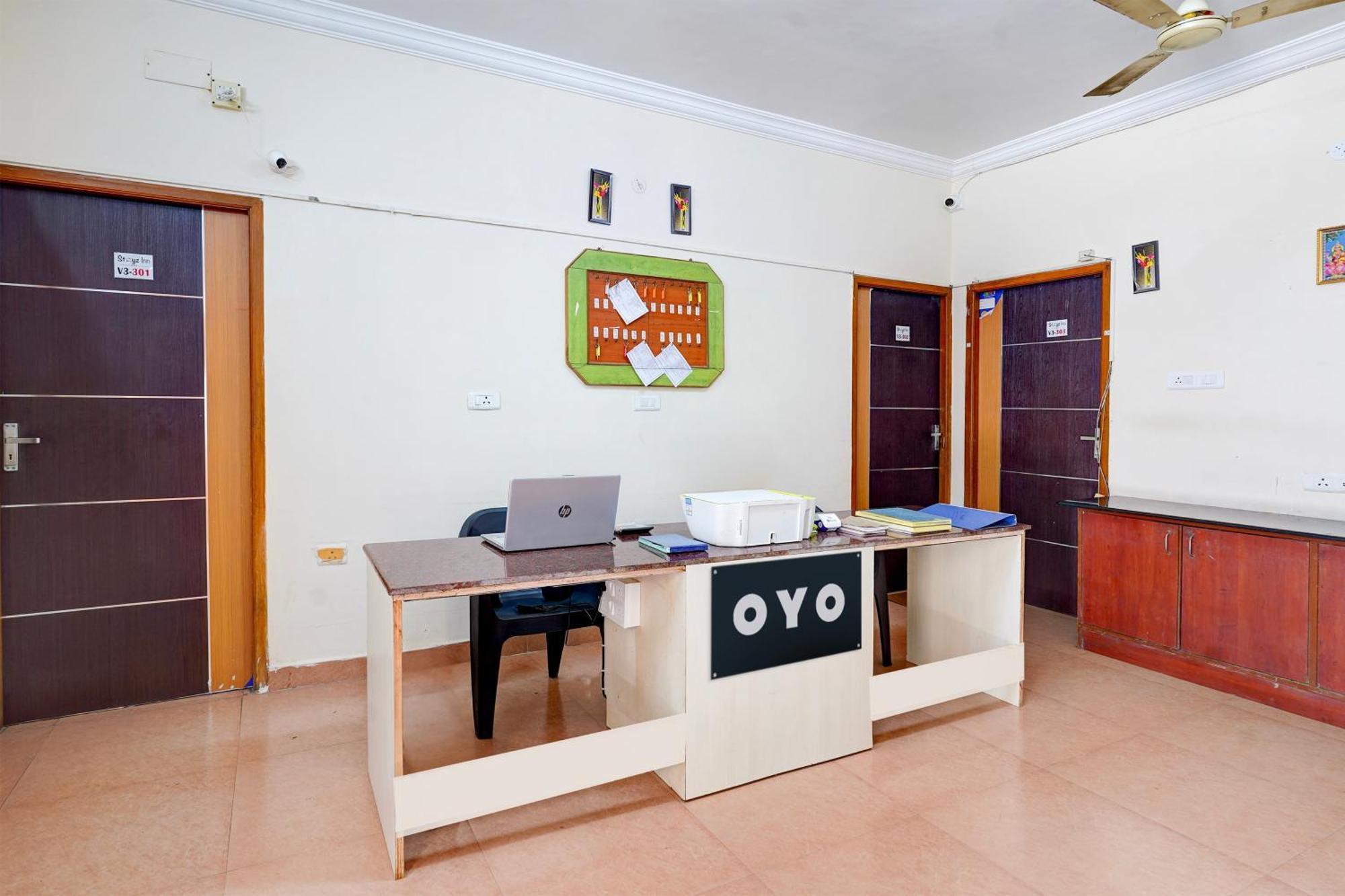 Hotel O Nest Inn Csennai Kültér fotó