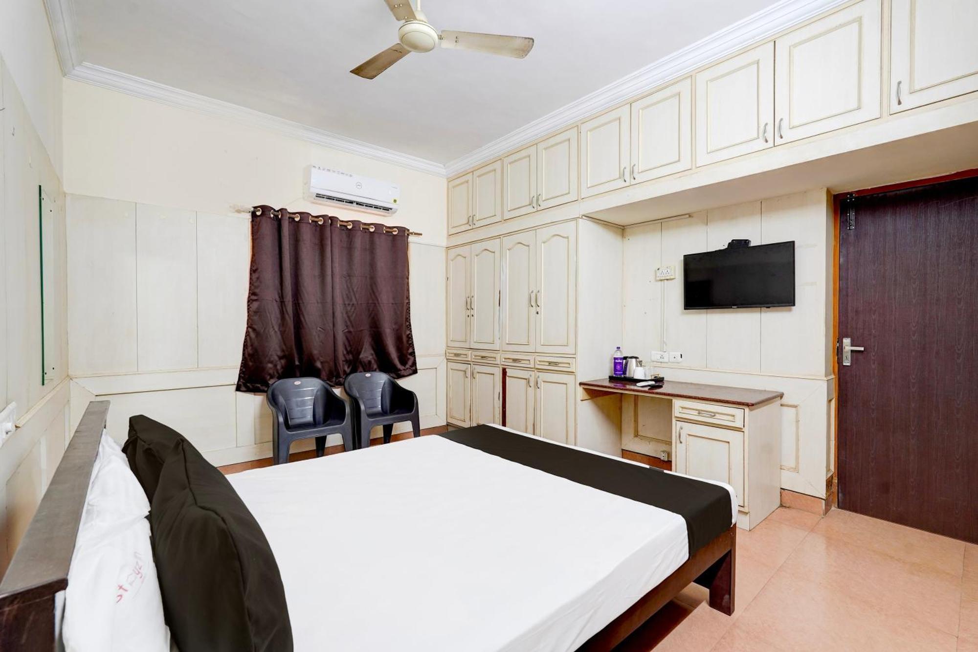 Hotel O Nest Inn Csennai Kültér fotó